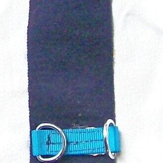 Equestrian girth with buckles