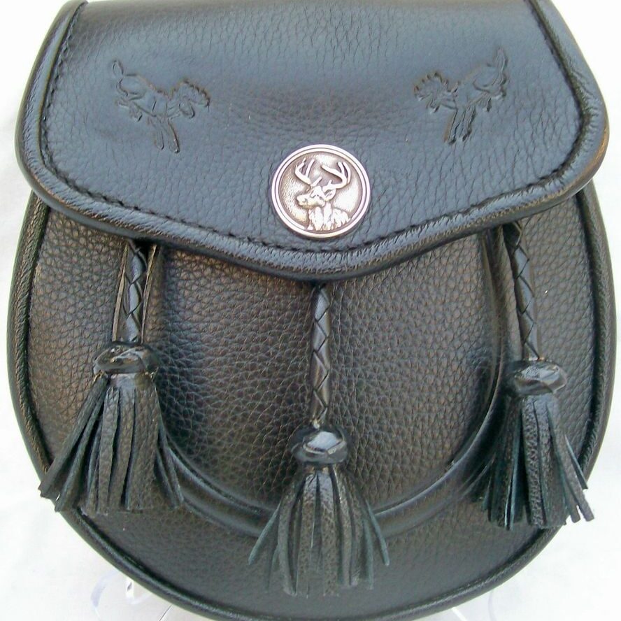 Black leather sporran with tassels
